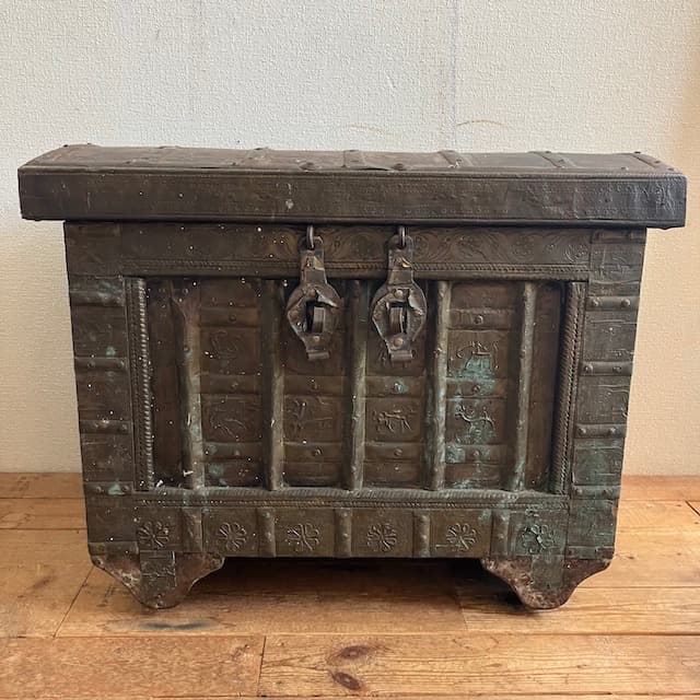アンティーク インド 真鍮 トランク チェスト 骨董 古道具 トレジャー