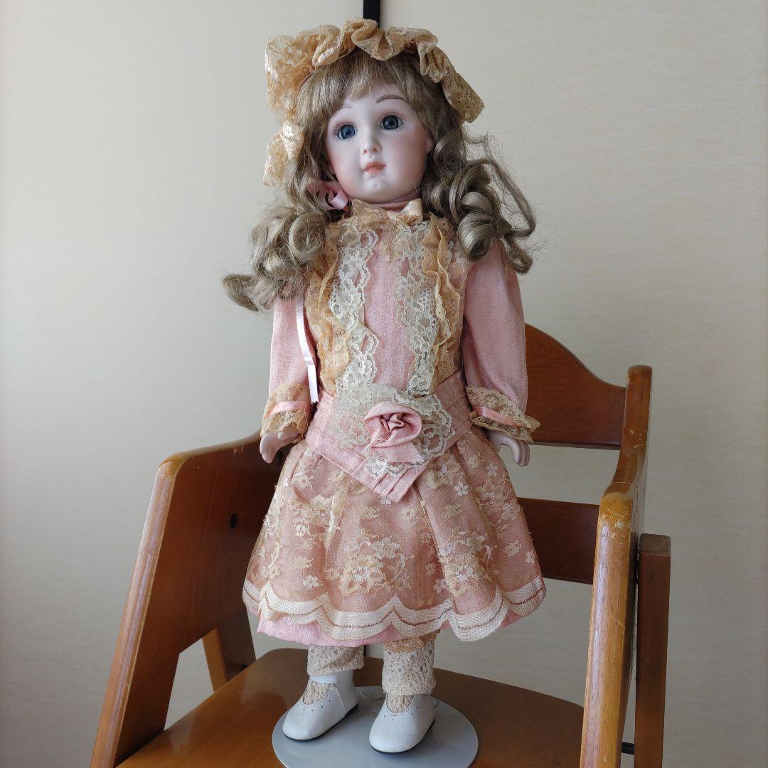 お取り置き　めりこさま分　スタンドつき　アンテ−クビスクドール胴体のみです。