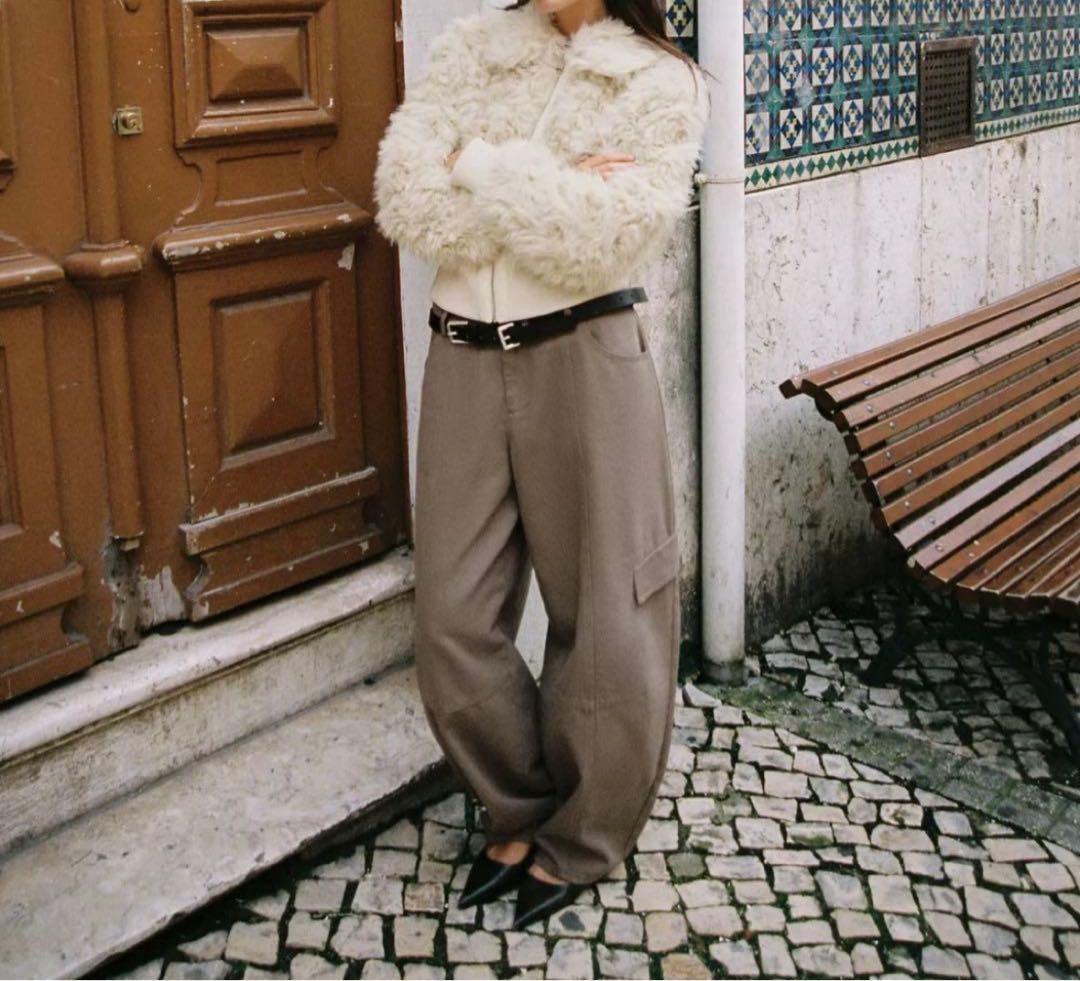 値下げ可　新品タグ付きZARA フェイクファーボンバージャケット　アウター　M