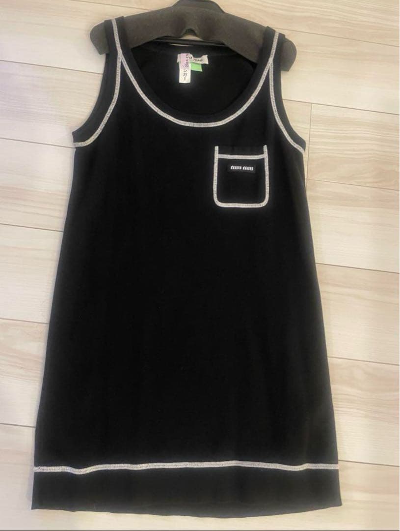 MIU MIU ブラック タンクトップ 38