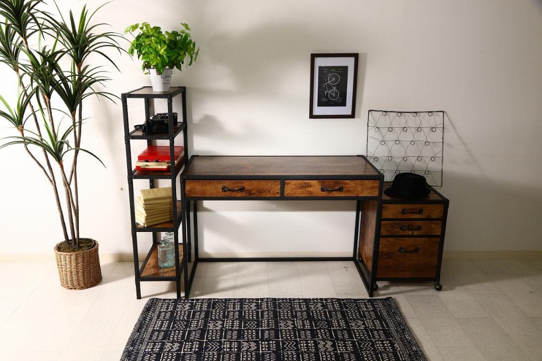 《新品・送料無料》クルト デスク 引き出し２杯付き