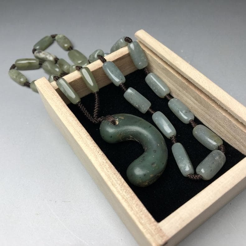 玉製・勾玉・土偶・石器 ペンダント　共箱