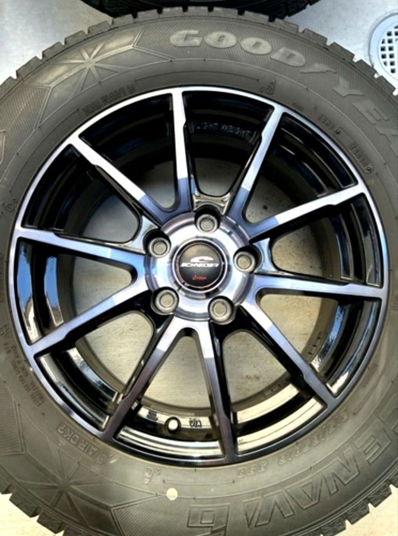 スタッドレス　MID シュナイダー DR-01 アイスナビ　215/65R16