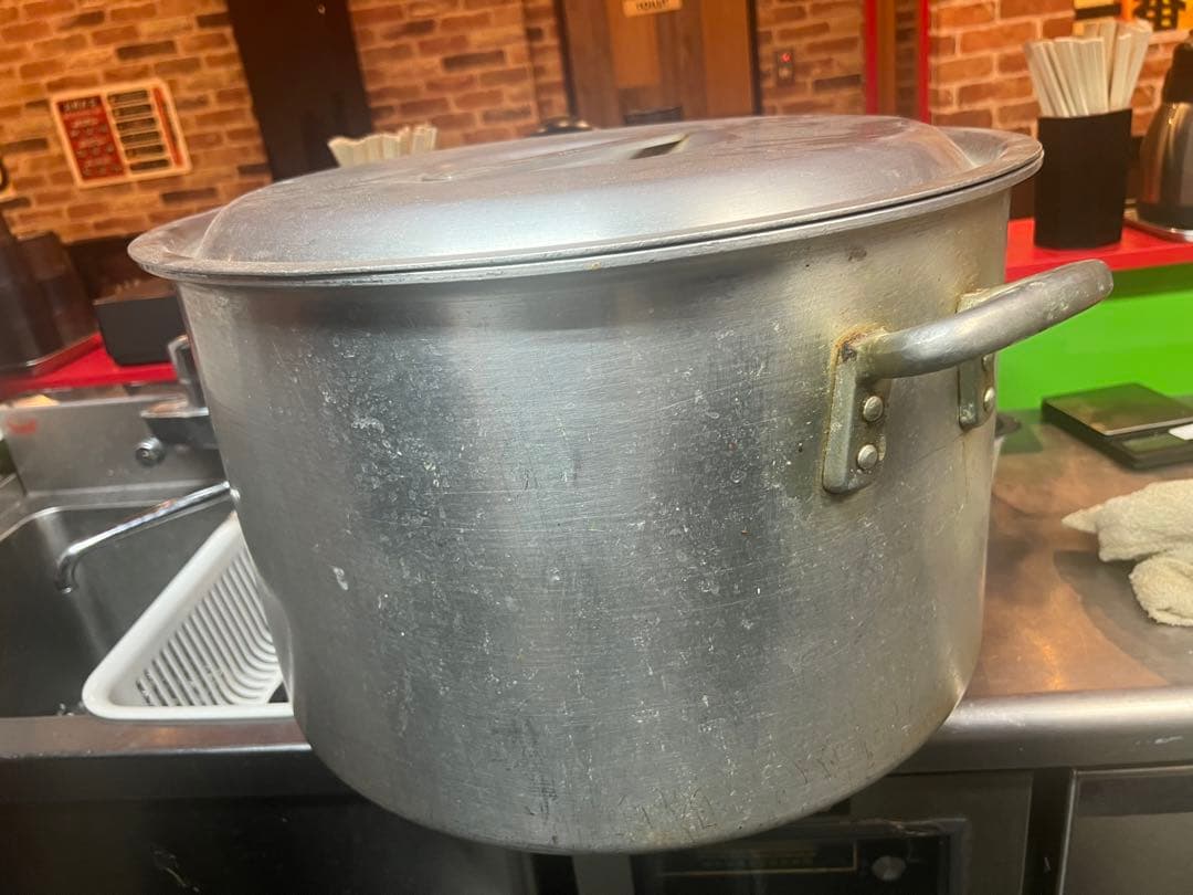 アルミ製寸胴鍋 蓋付き 大きめ