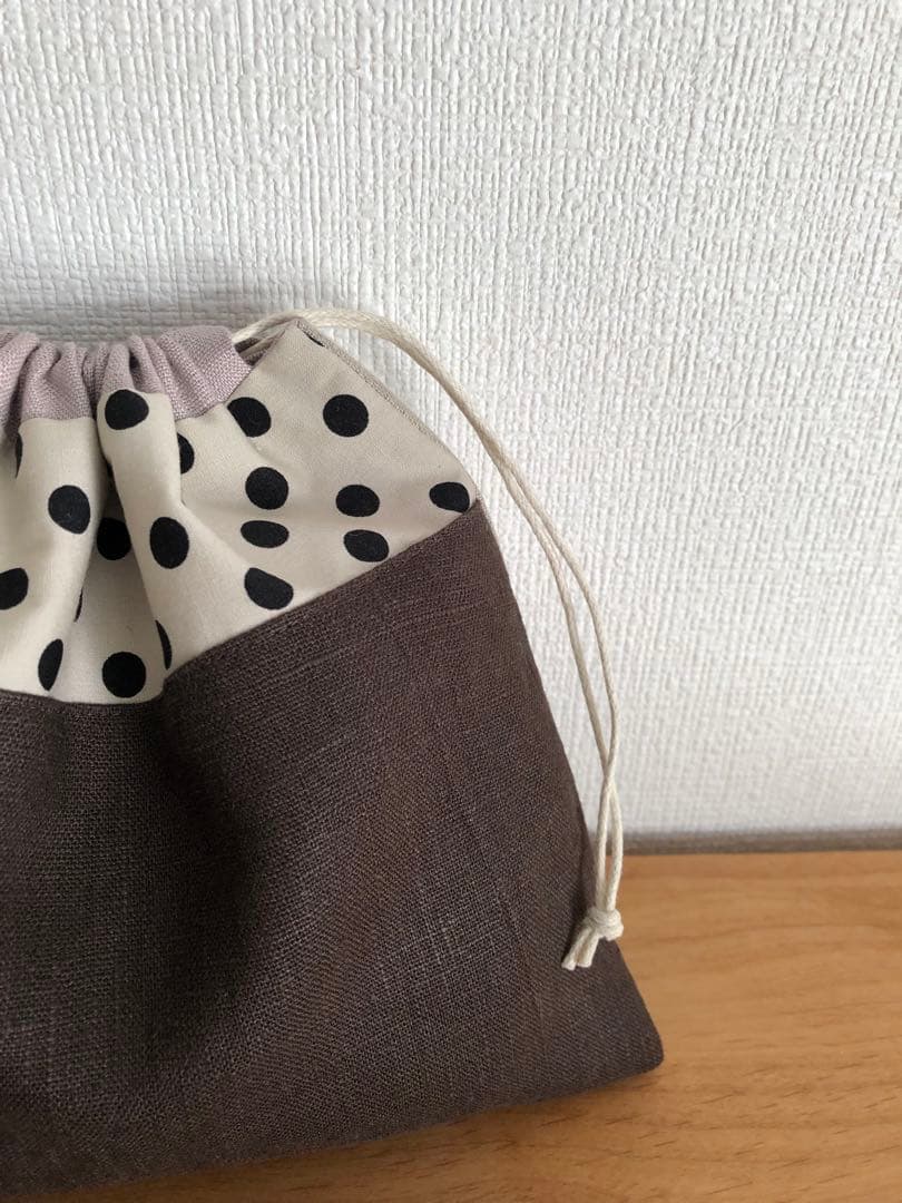 29.リネン　お花刺繍　巾着袋