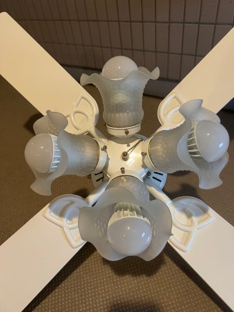 ホワイト シーリングファン 4枚羽根 天井照明