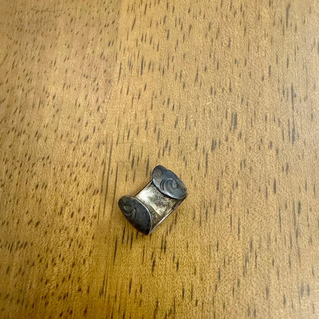 祐天寺　あるじゃん　イヤーカフ