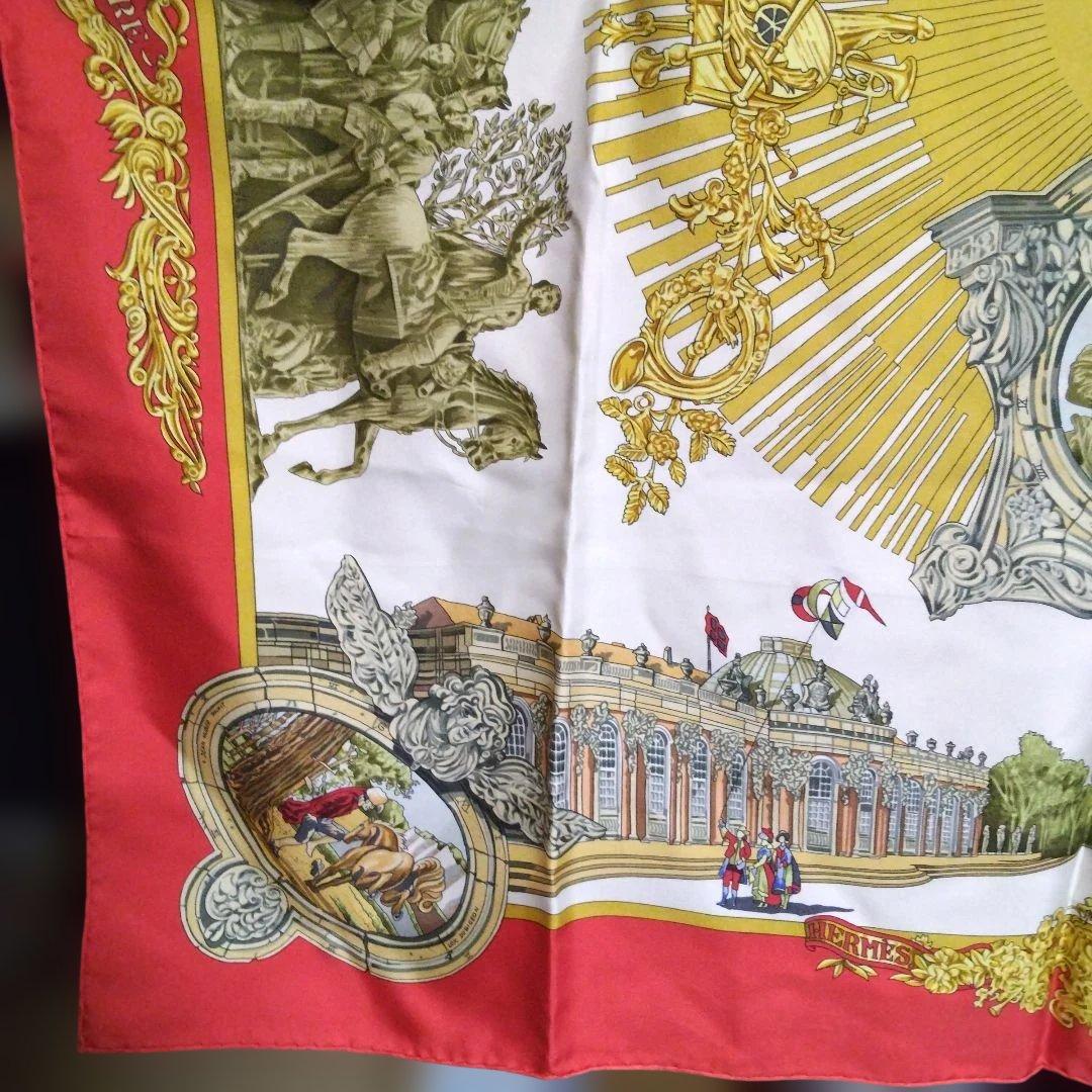 HERMES スカーフ(赤、金色)カレ90
