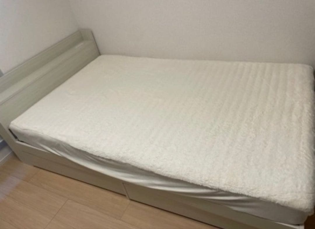 セミダブルベッド 収納付きベッド 大阪市西区まで引取りに来てくれる方 12/7迄