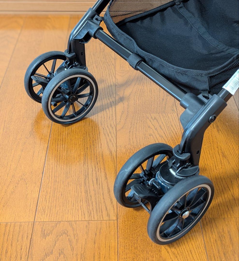 極美品 コンビ ホワイトレーベル CWL スゴカルα 4キャス エッグショック