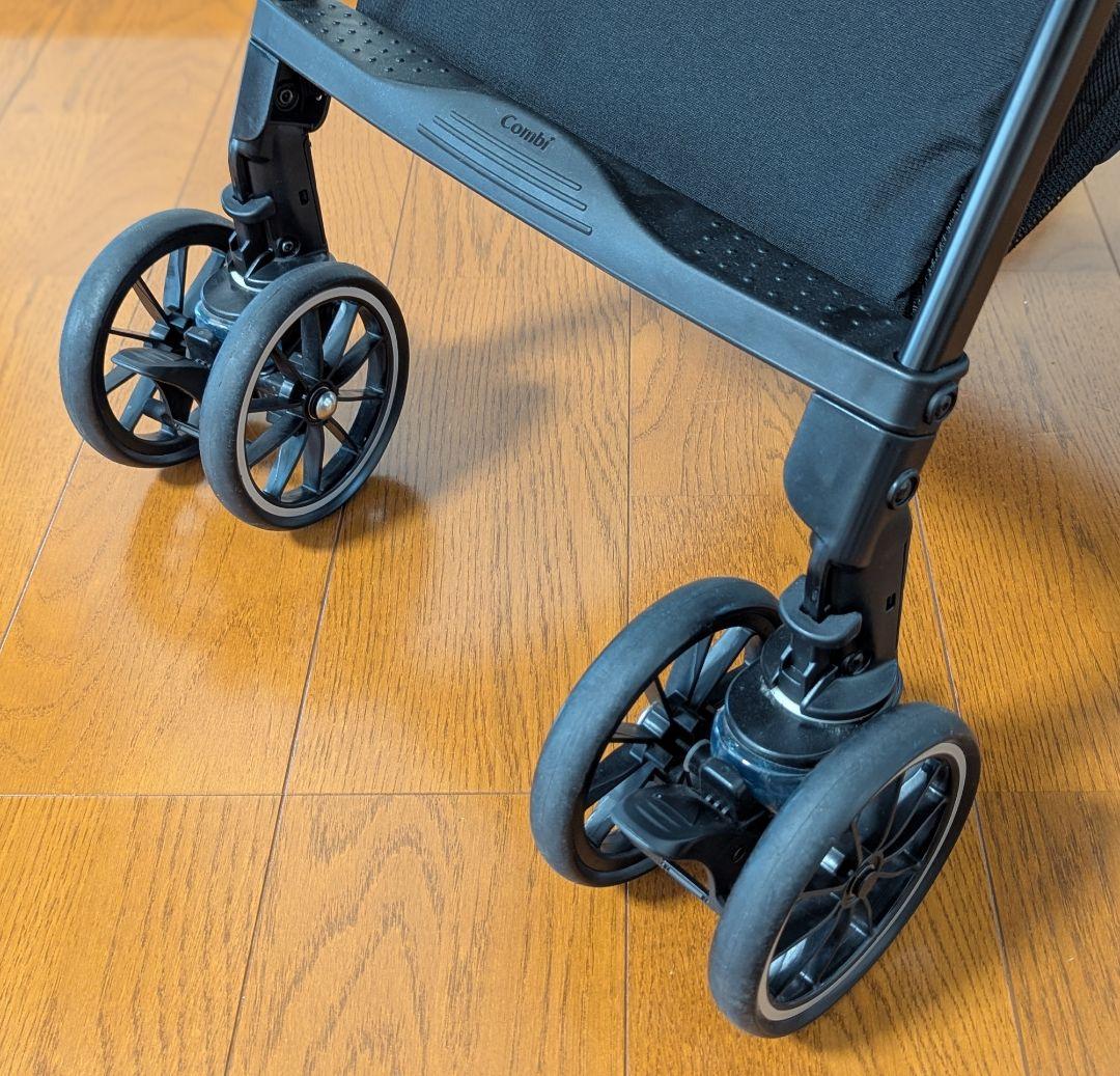 極美品 コンビ ホワイトレーベル CWL スゴカルα 4キャス エッグショック