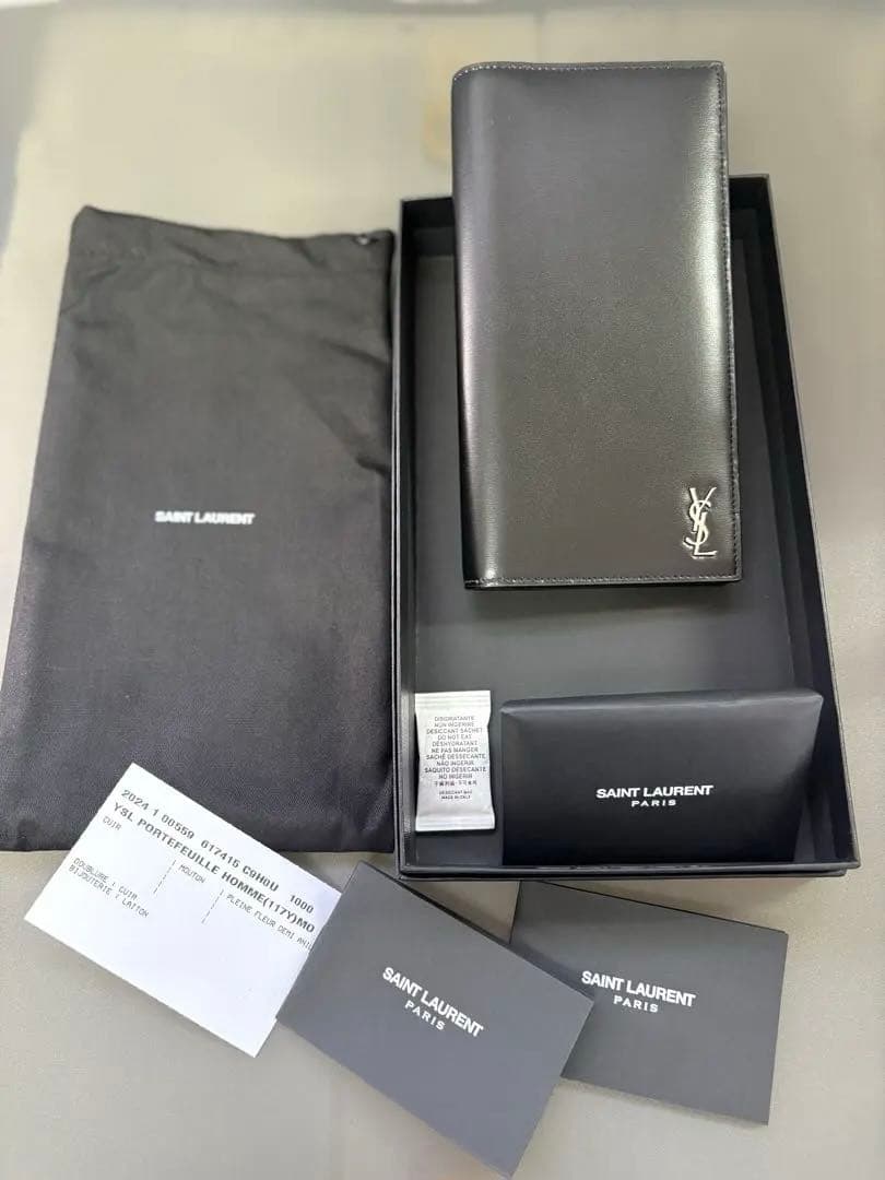 【新品，未使用】SAINT LAURENT *wallet* <No.1306>