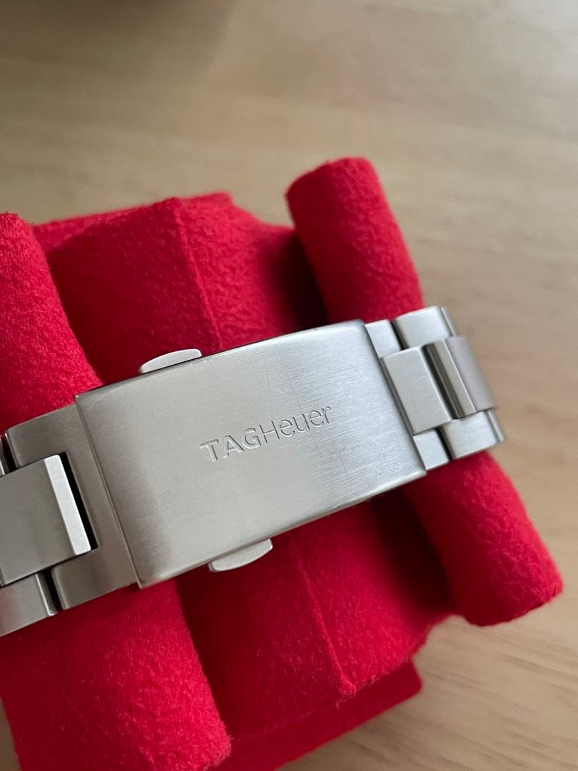 【超美品】入手困難 タグホイヤー アクアレーサー クオーツ 正規品