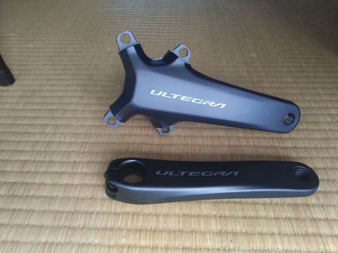 FC-R8100 クランクアームのみ 160mm