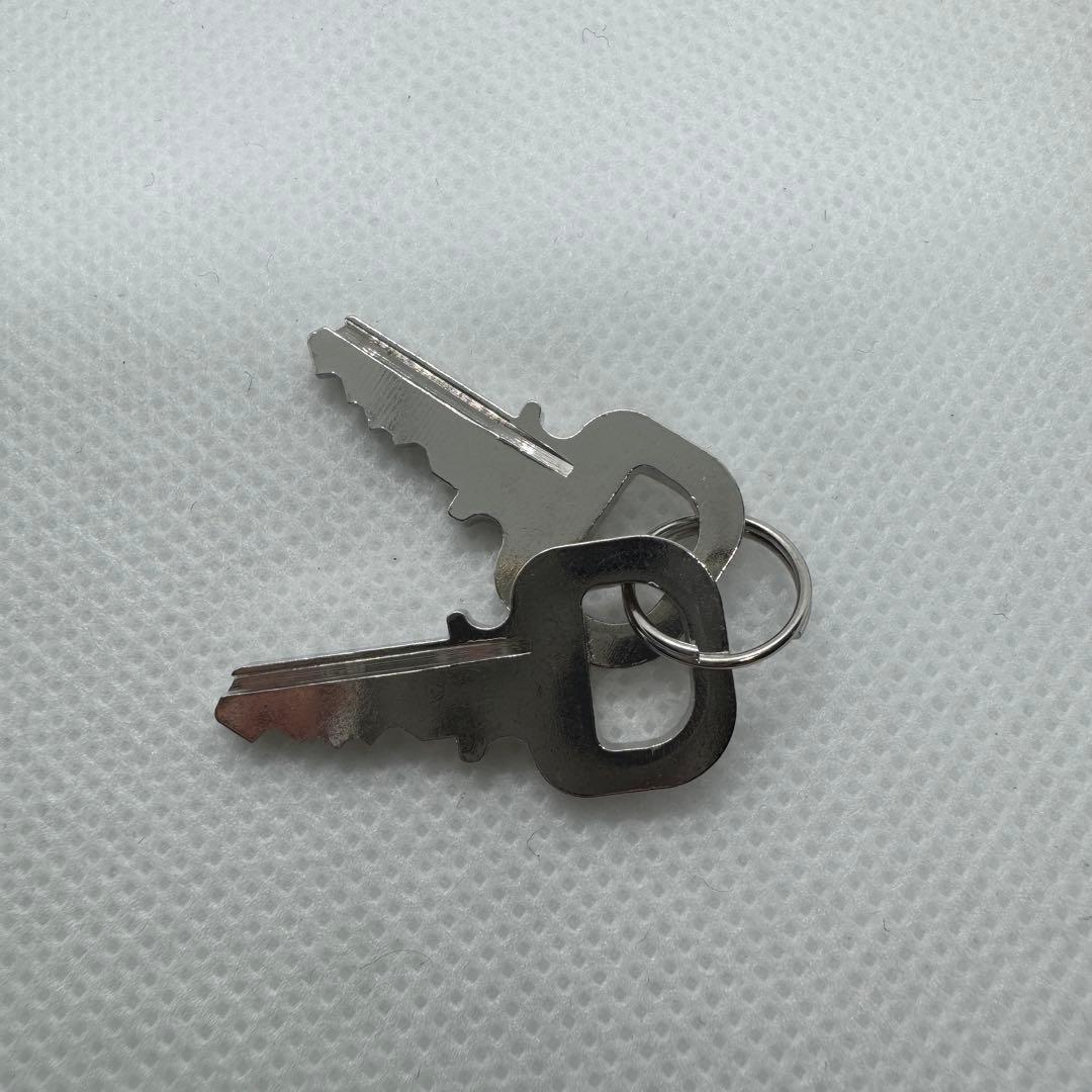 ルイヴィトン 南京錠 キー2本付き パドロック TSAマークロック 鍵 シルバー