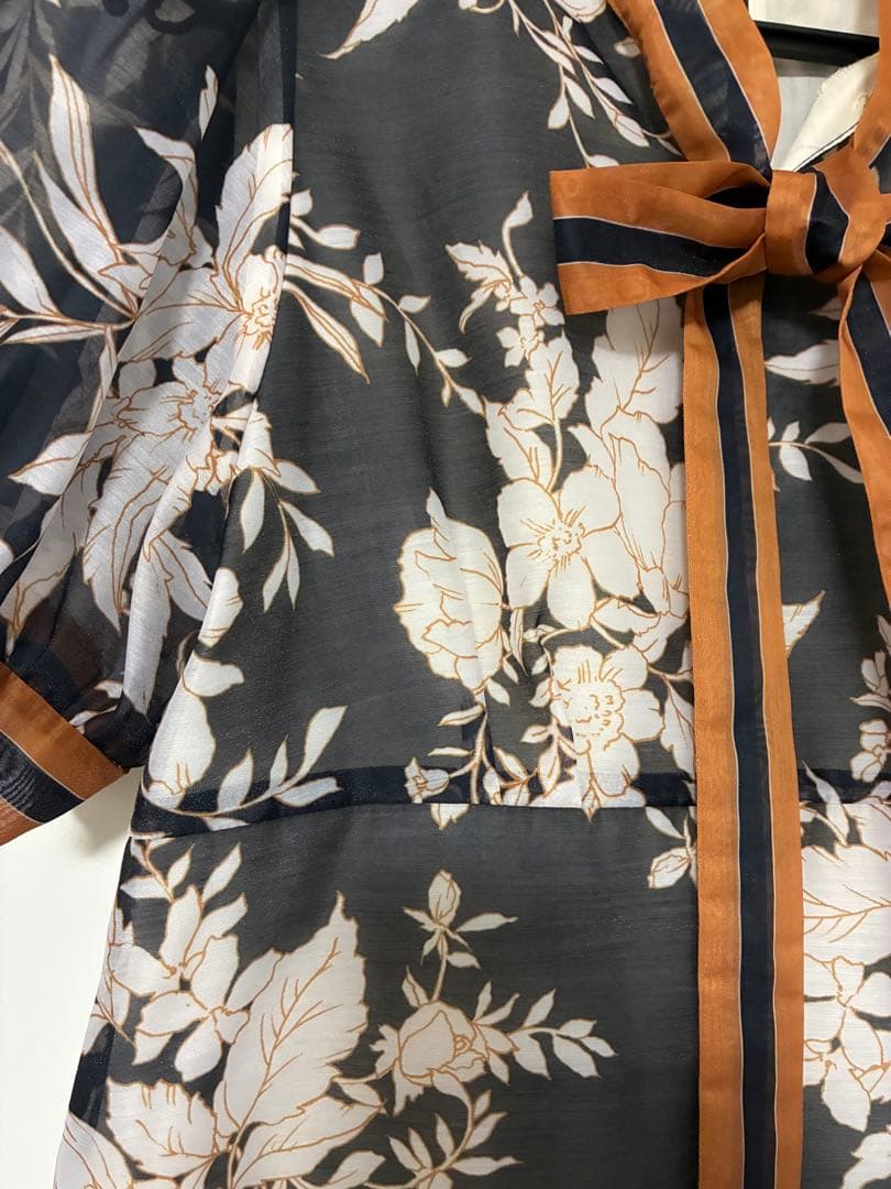 お値下げ中♡オーディアミューズフラワー×ボーダープリントブラウス 42