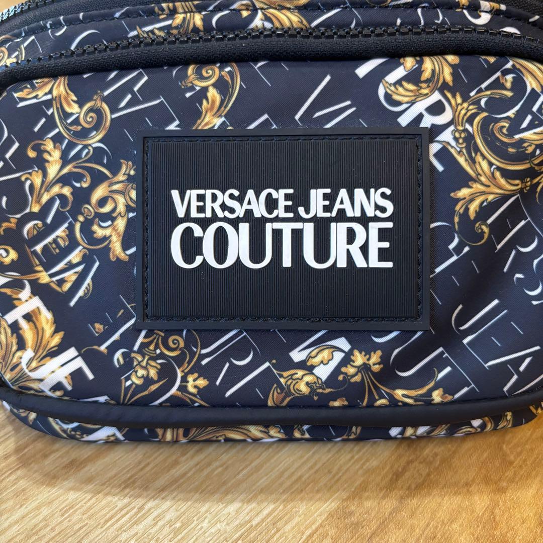【未使用品】希少 VERSACE ナイロン ボディバッグ ブラック/ゴールド