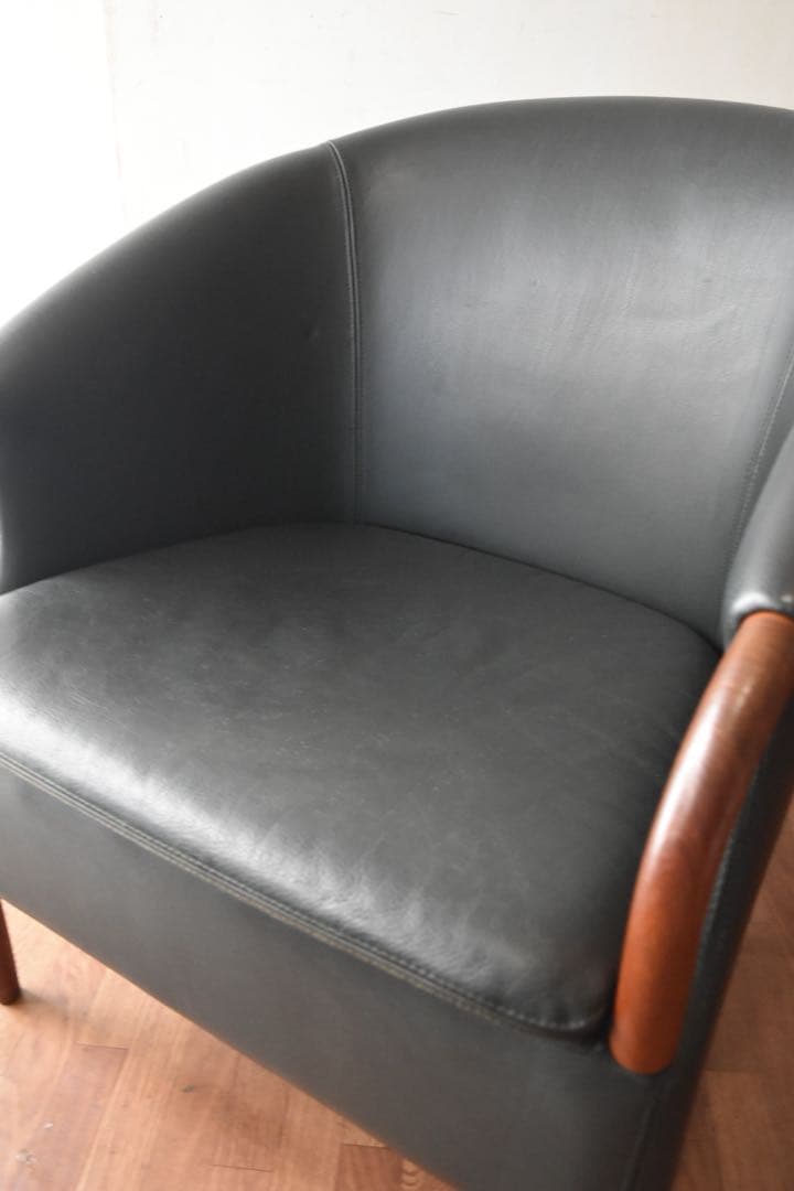 NIELAUS & JEKI MOBLER OPUS ②