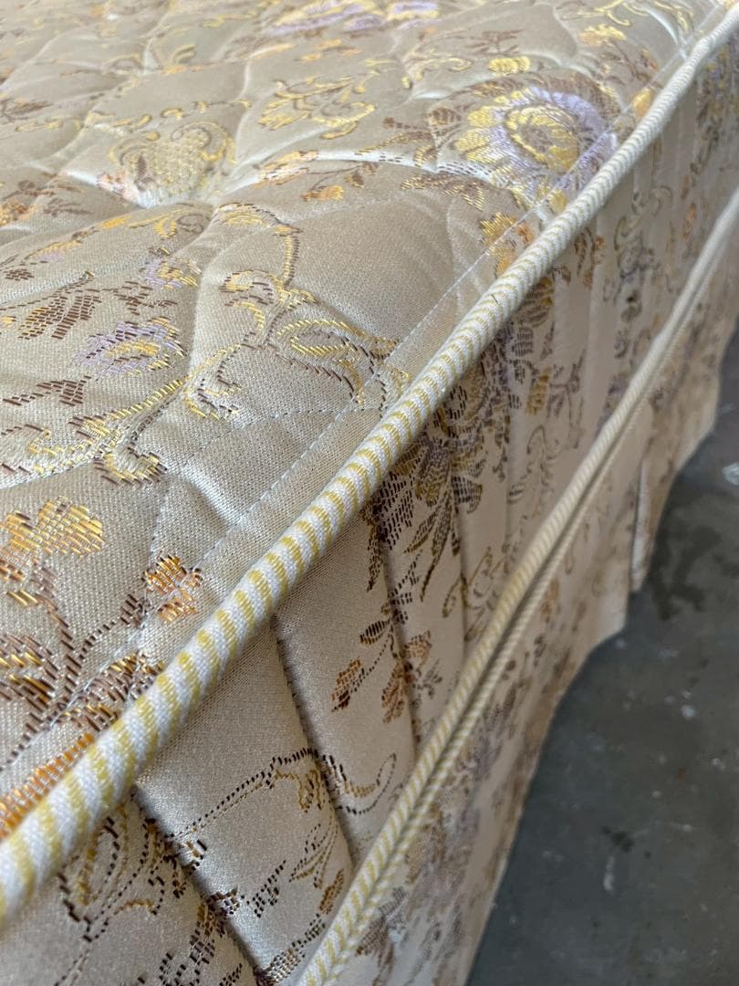 シモンズ 電動ベッド（1） シングル ポケットコイルマットレス付 動作確認済み