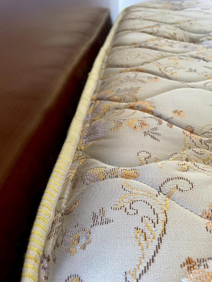 シモンズ 電動ベッド（1） シングル ポケットコイルマットレス付 動作確認済み