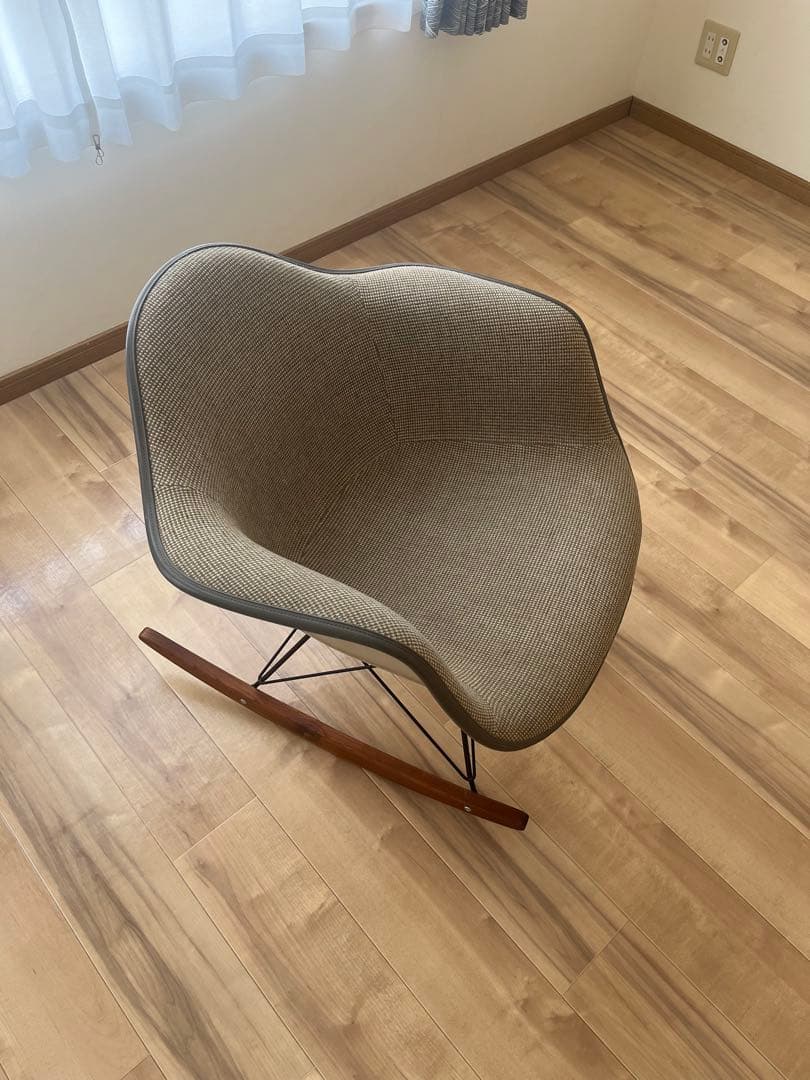 イームズ　アームシェルチェア　ジラルドファブリック　ロッキン　ハーマンミラー