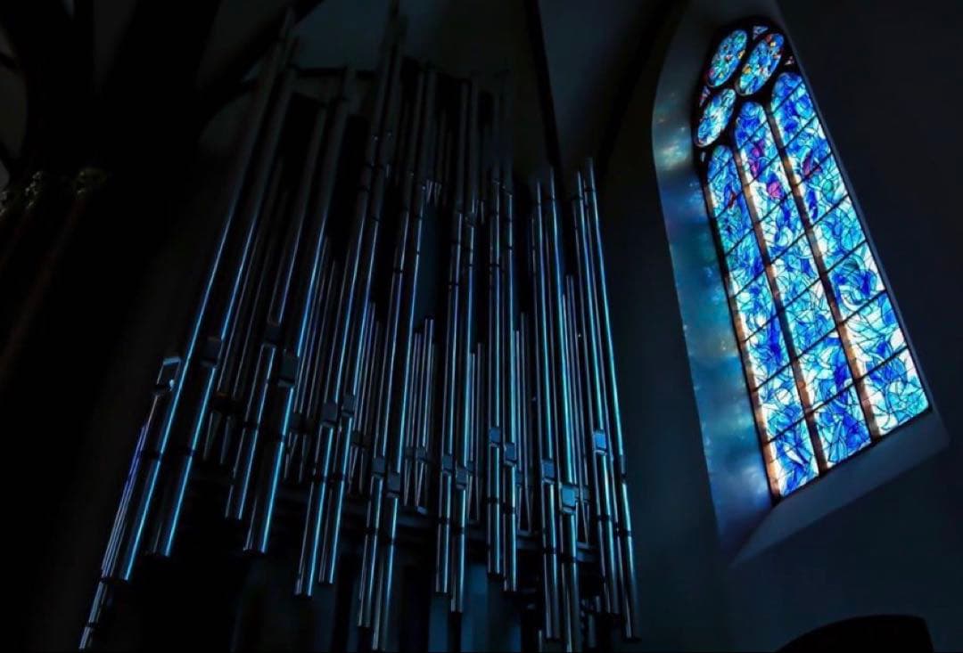 スワロフスキークリスタル®︎ 朝焼けの大聖堂　ステンドグラス　ポニーフック