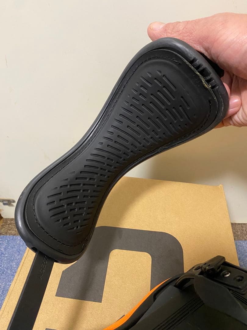 Union Ultra ビンディング ブラック/オレンジ M 22-23モデル