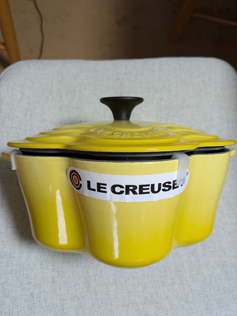 ル・クルーゼ◎ココットフルール◎新品◎未使用◎限定カラー廃盤品◎シトロン