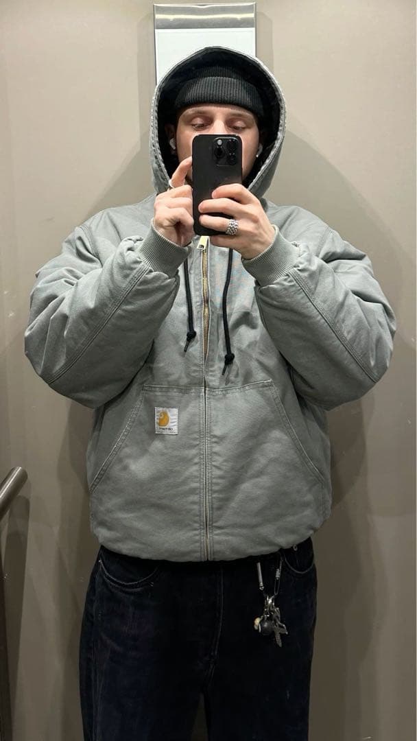 Carhartt アクティブジャケット　SALE本日までです❗️