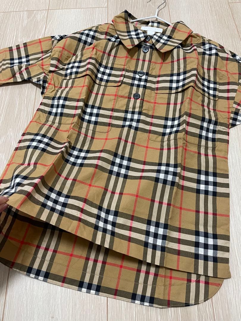 Burberry チュニックワンピース4y =110㎝