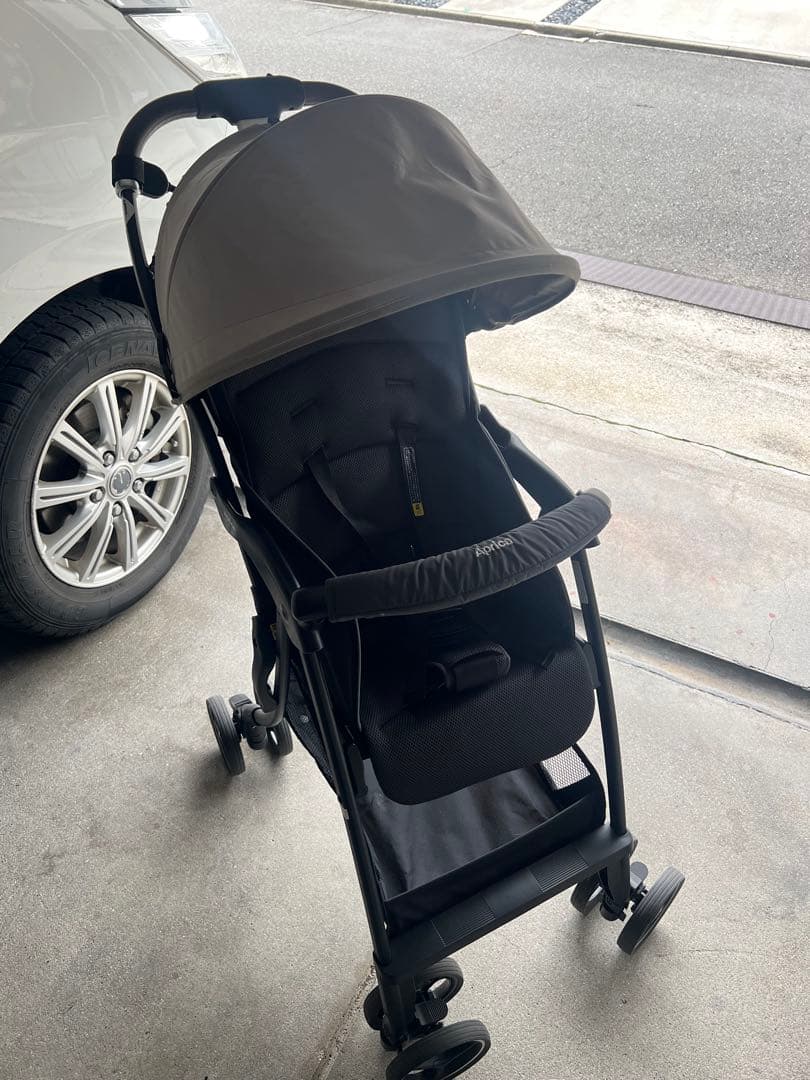 美品　アップリカ　マジカルエアーフリーAB　ベージュ　2024年