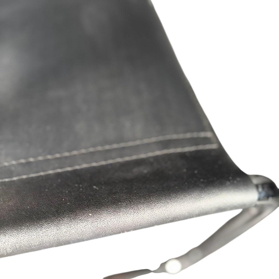 HR742 マルトスタム チェア 皮　リプロダクト 革　カンティレバー レザー