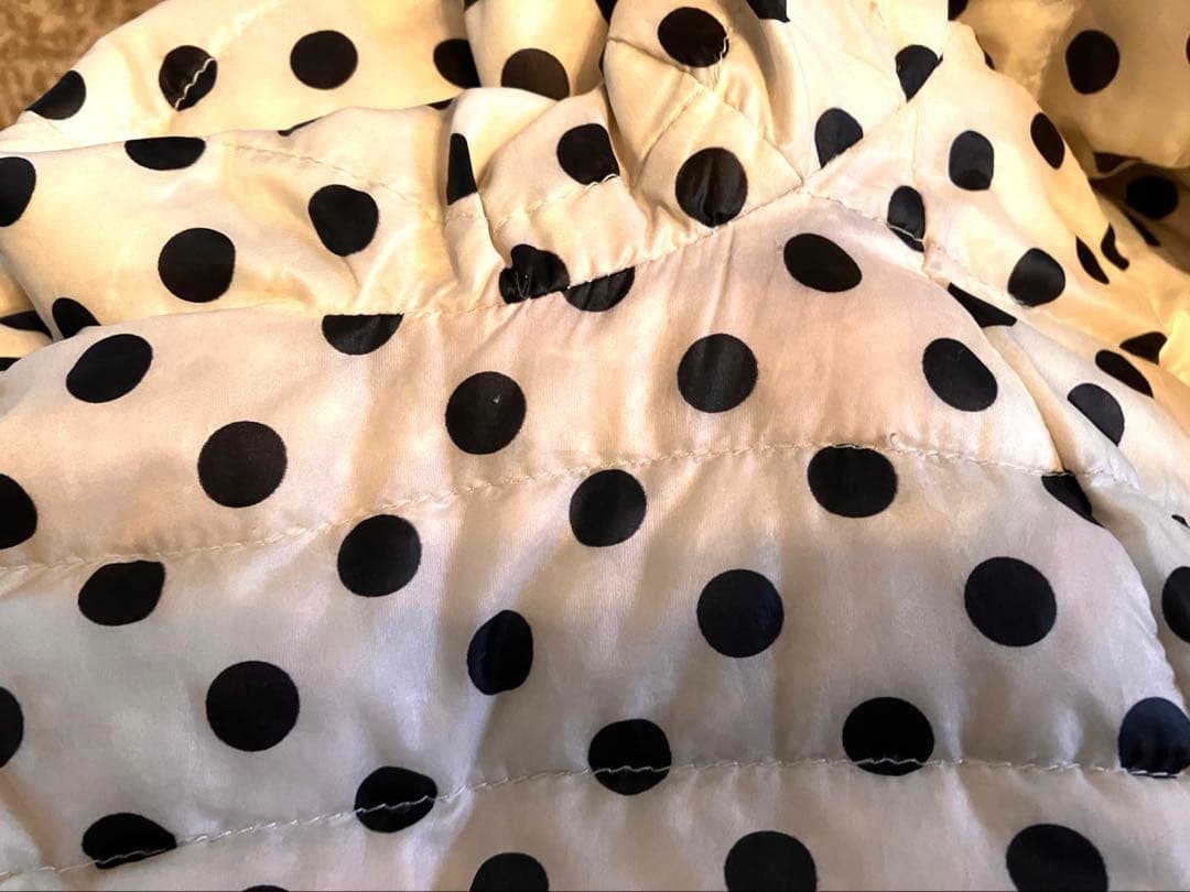 Moncler モンクレール　希少リバーシブルライトダウン　黒X水玉　ノーカラー