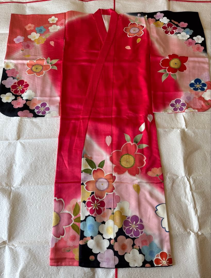 七五三に★正絹　七歳　四つ身　ピンク色に暈し染め　花尽くし　手描き友禅