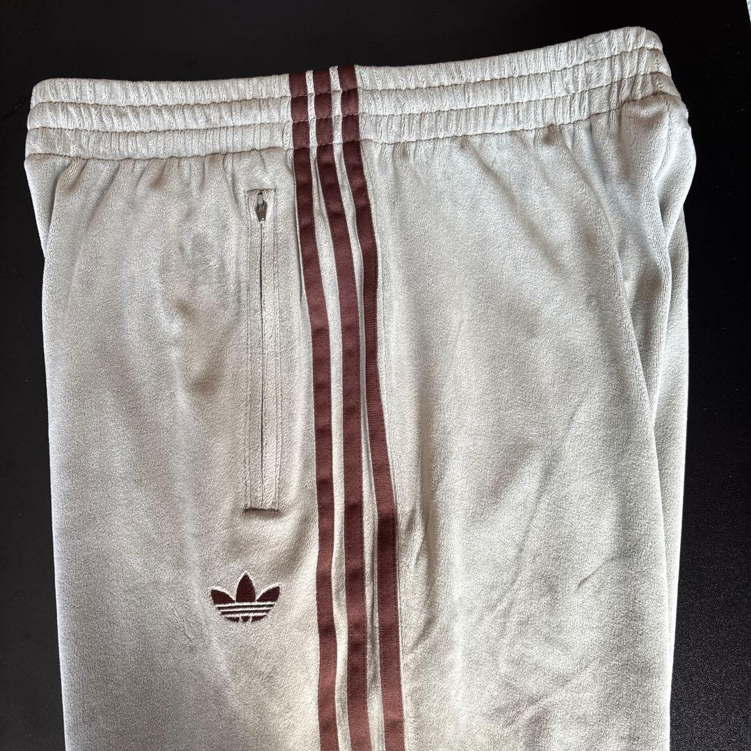 adidas originals ベロア　トラックパンツ　Mサイズ