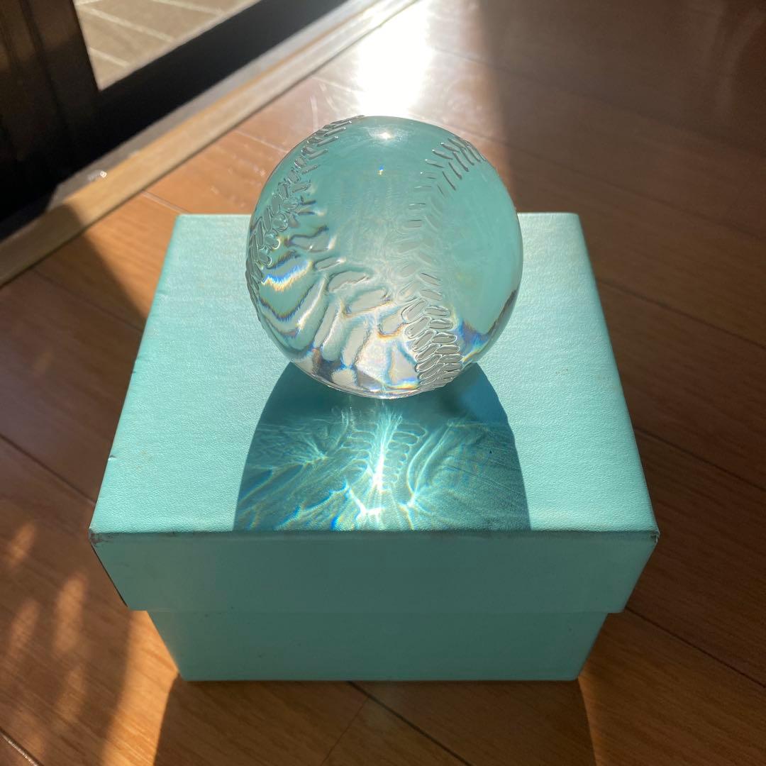 ティファニー　ペーパーウエイト　クリスタル　野球ボール　極美品