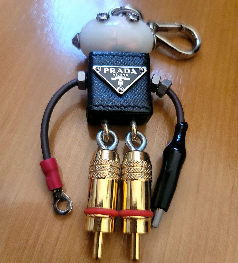 PRADA ロボット型キーホルダー　エドワード