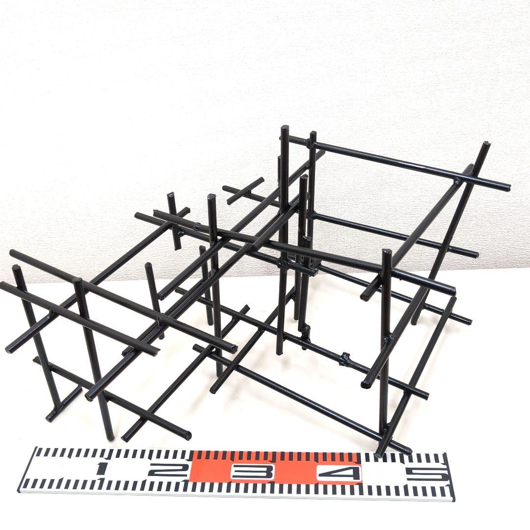 花留　丸鉄棒　生け花　華道　鉄花器　変形花器