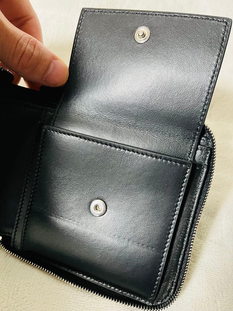 【値下げ中】CELINE セリーヌ ジップドバイフォールドウォレット ブラック