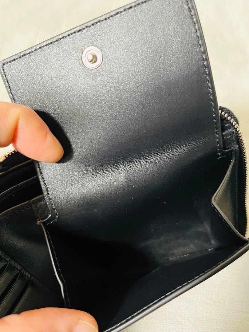 【値下げ中】CELINE セリーヌ ジップドバイフォールドウォレット ブラック