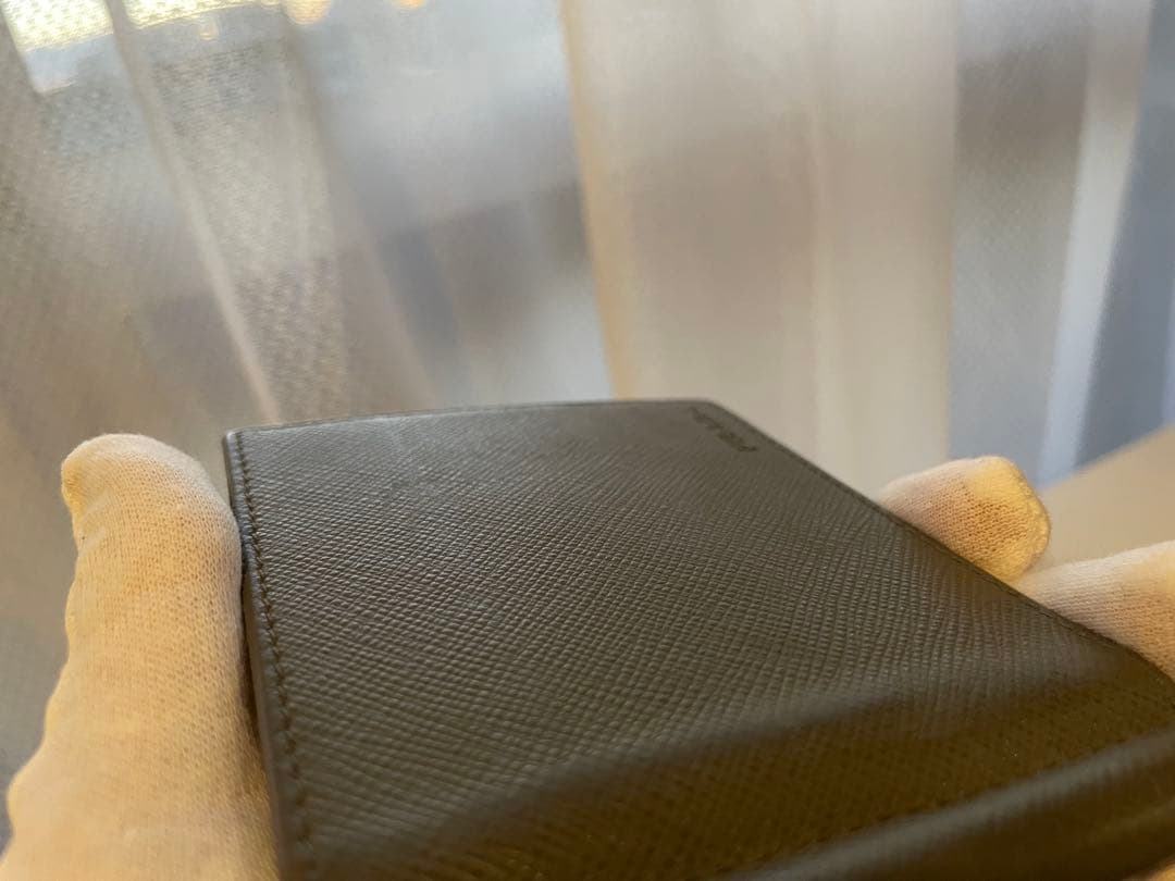 PRADA グレー レザー マネークリップ
