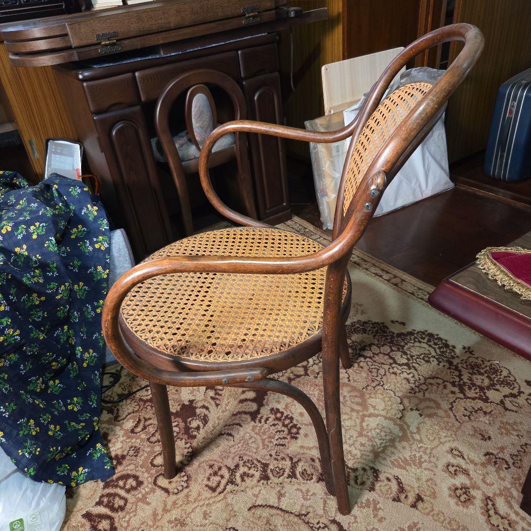 Yoshiクラシックラタンチェア