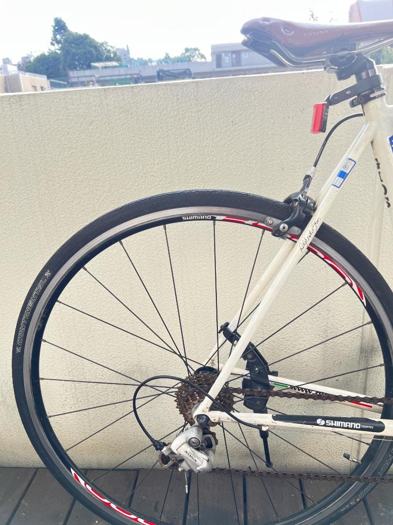 GIOS ジオスクロスバイク AMPIOホワイト １８段変速 700c　引取専用