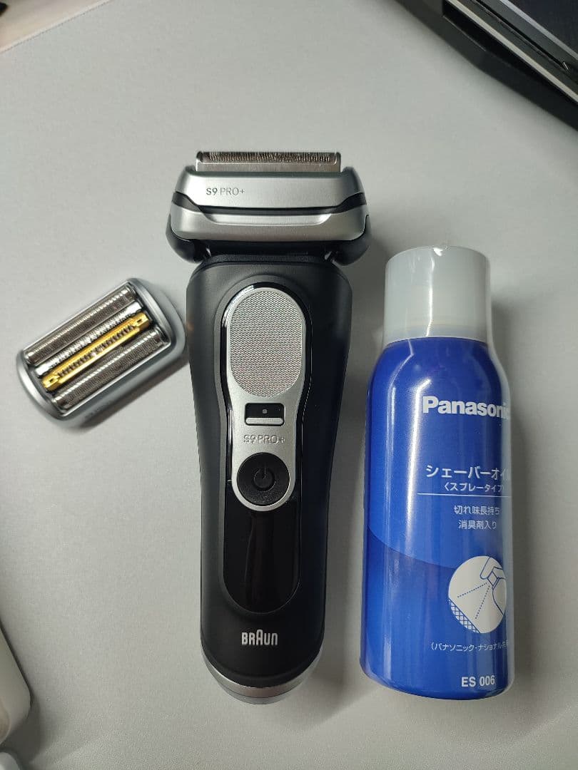 Braun S9 PRO+ メンズ電気シェーバーセット