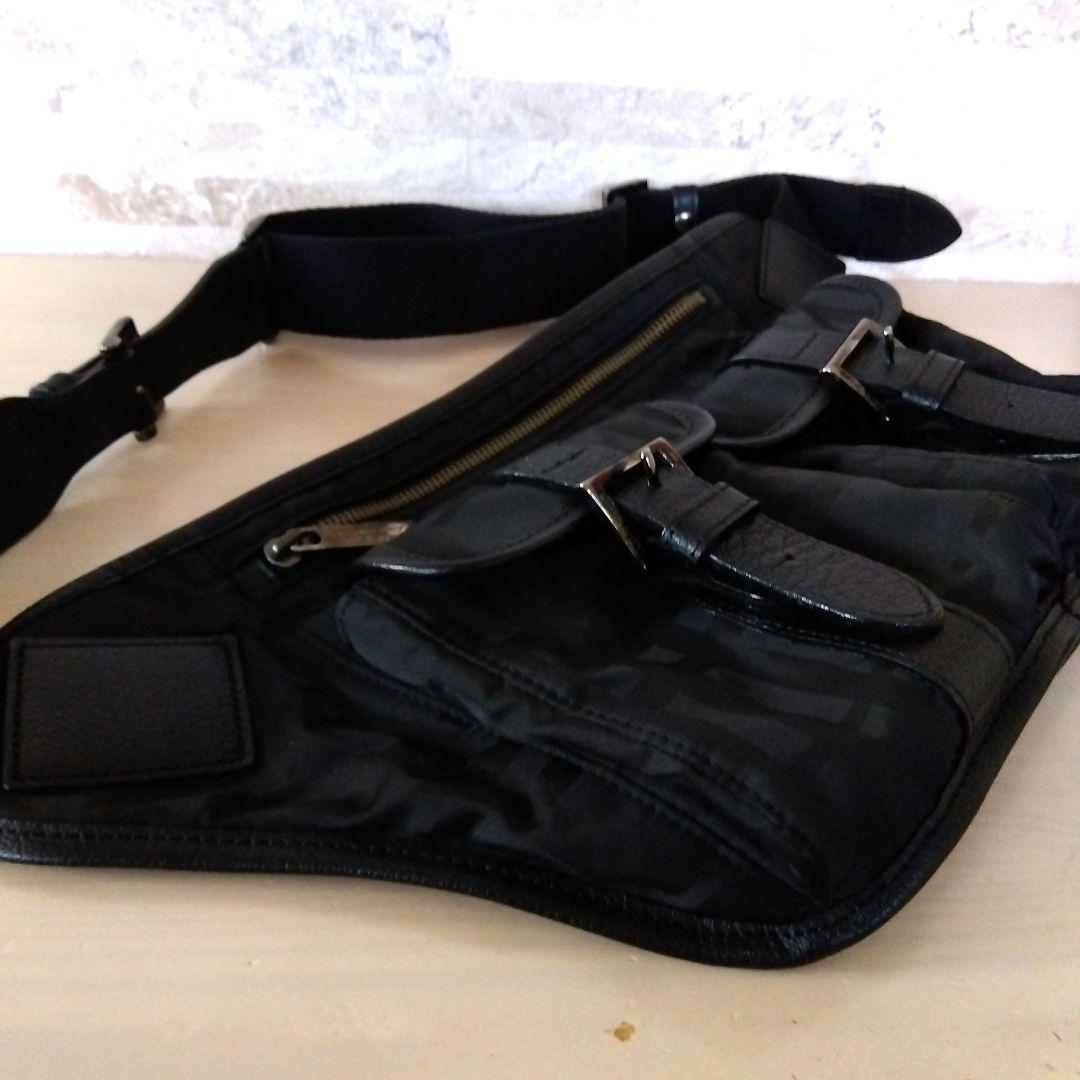 バーバリー ＊ウエストバック ブラック・チェック柄