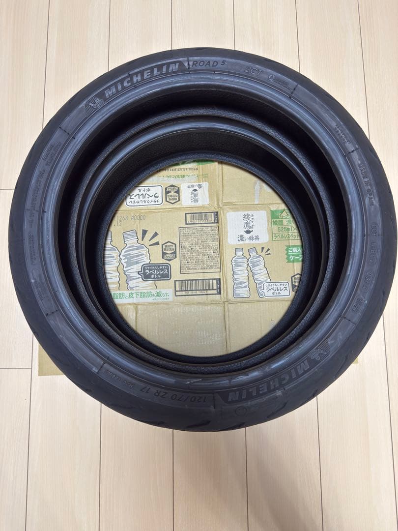 MICHELIN ROAD5 120/70 ZR 17、180/55 ZR 17