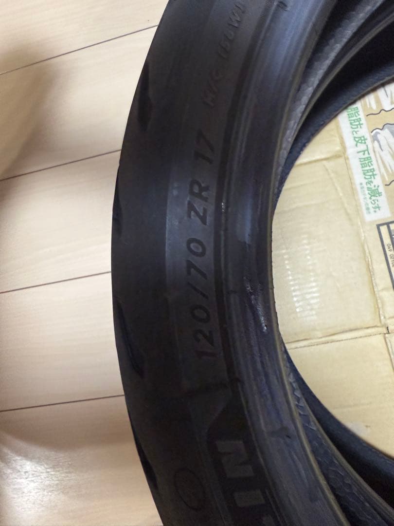 MICHELIN ROAD5 120/70 ZR 17、180/55 ZR 17