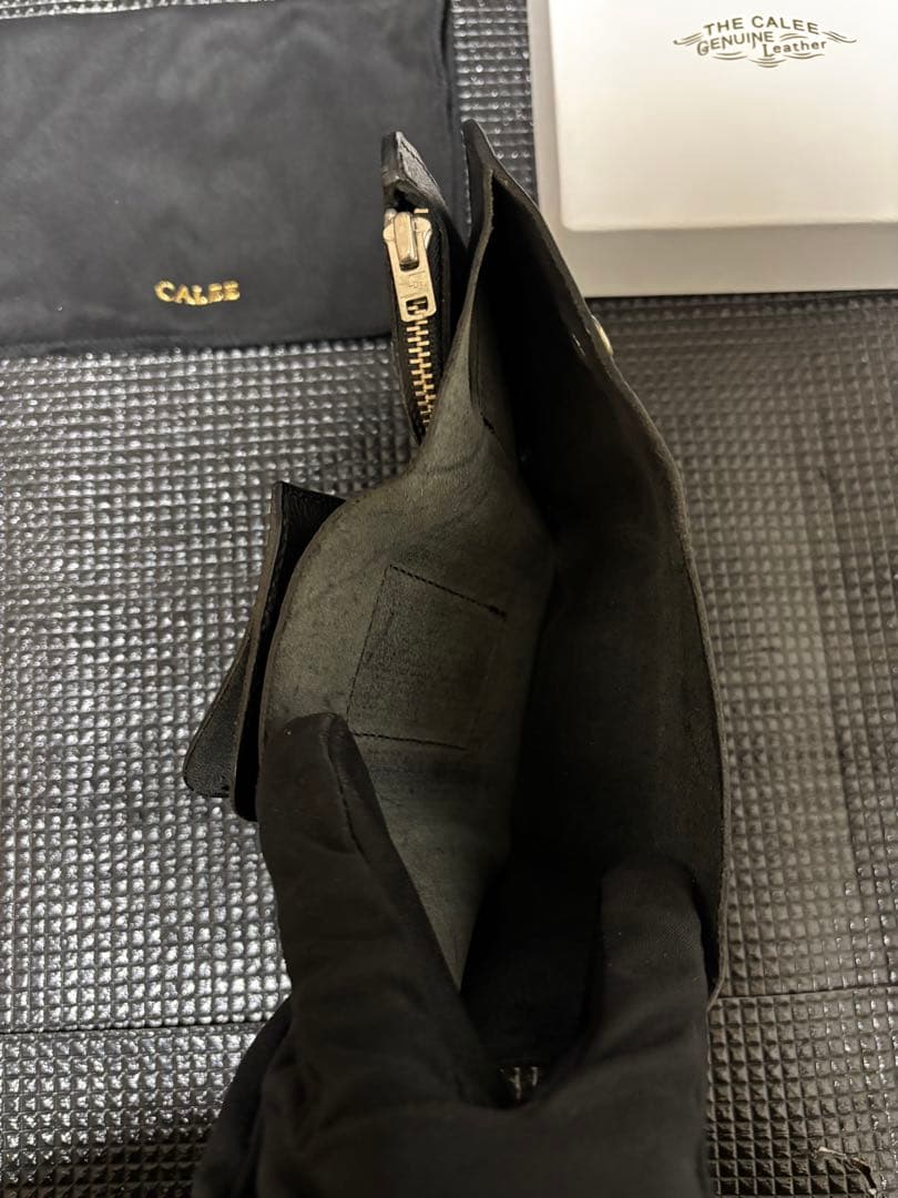 （激レア）CALEE ブラックレザー 三つ折り財布 山田蓮
