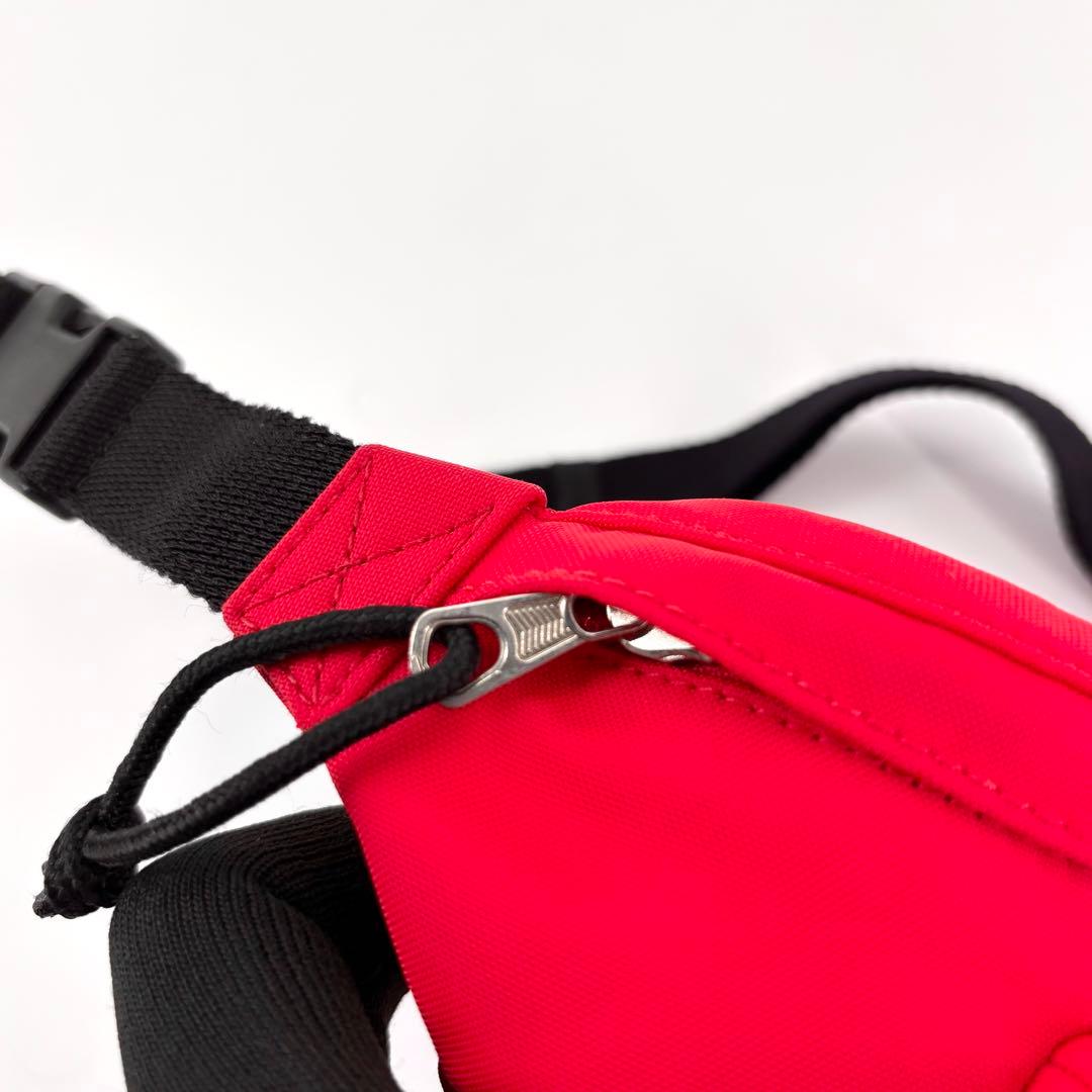 良品　バレンシアガ　ボディバッグ　レッド　ナイロン　ロゴ