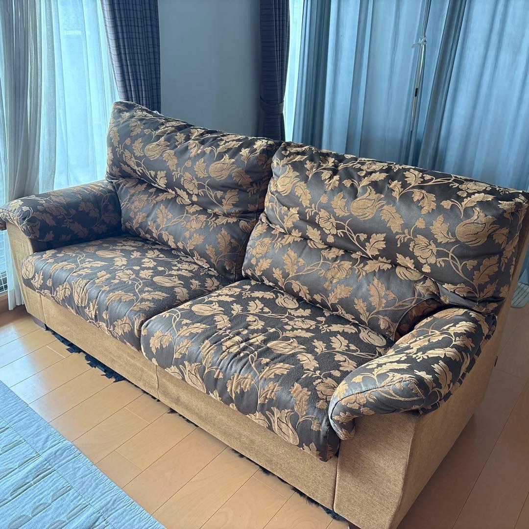 さらに！値下げしました！クラシック花柄4人掛けソファ